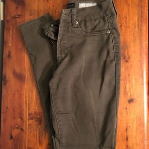 Olive green Aeropostale High waisted jegging‘s